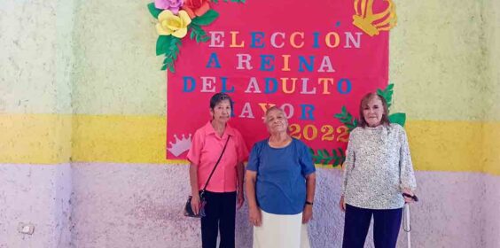 Elige Teocelo a su reina del adulto mayor.
