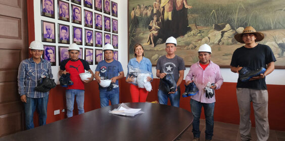 Entrega  Sindica Municipal  equipo de seguridad