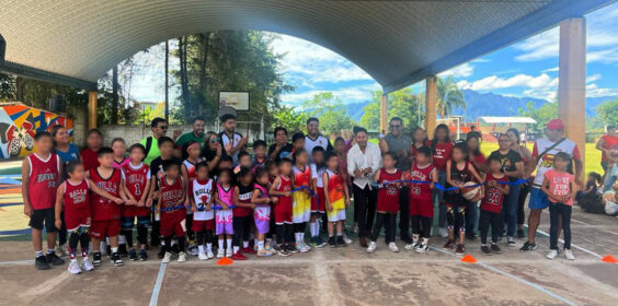 “El trabajo en equipo puede lograr grandes cosas”: Anell Reyes
